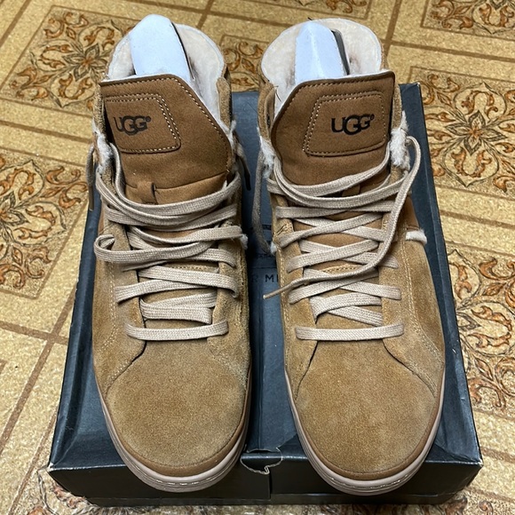 UGGMen's rare suede calf hair Cali Sneaker High II SpillSeam size 10 like new